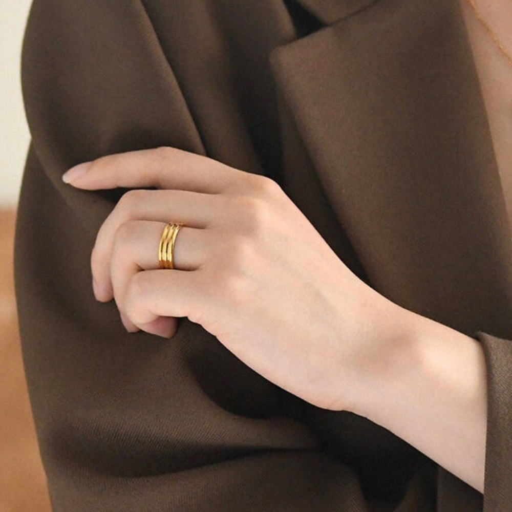 Trio Ancien Gold Ring - Picture 4 of 4
